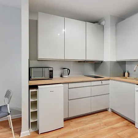 Centrum - 4-osobowy Z Balkonem Apartament