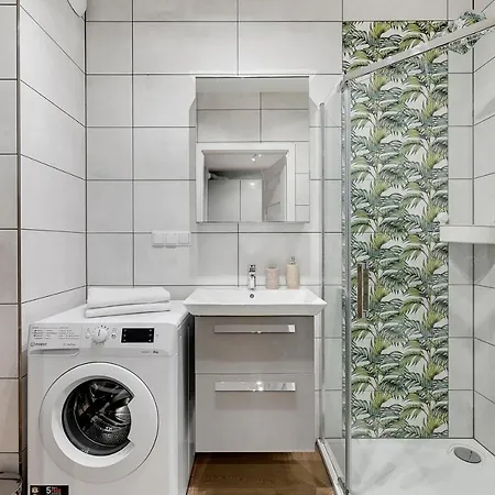 Centrum - 4-osobowy Z Balkonem Apartament