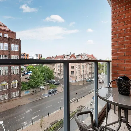 Centrum - 4-osobowy Z Balkonem *